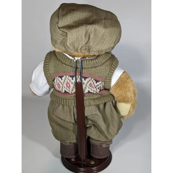 SAND TRAP SAM 12" Golf Bear w/Outfit  Vintage Tender Heart Treasures w/stand - Picture 4 of 6